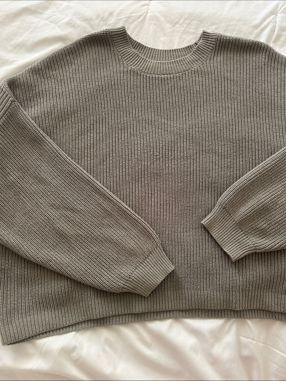 Hollister Women’s Crewneck Ribbed Knit Sweater - sage green